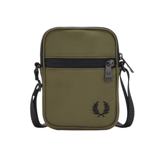 Fred Perry - Ripstop Side Bag L6266 Uniform Green Q55