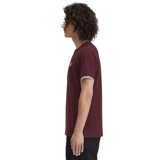 Fred Perry - Twin Tipped T-Shirt M1588 oxblood 597 XXL