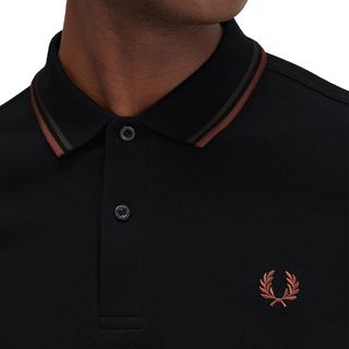Fred Perry - Twin Tipped Polo Shirt M3600 black/carrington road brick/whisky brown W68