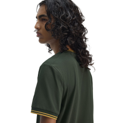 Fred Perry - Twin Tipped T-Shirt M1588 court green/honeycomb Y22