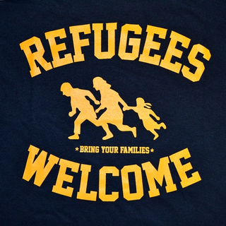 Refugees Welcome - bring your families XS